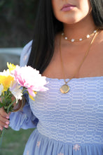 Load image into Gallery viewer, Flowers Locket Necklace