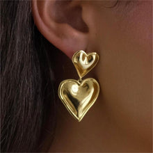 Cargar imagen en el visor de la galería, I Heart You Earrings