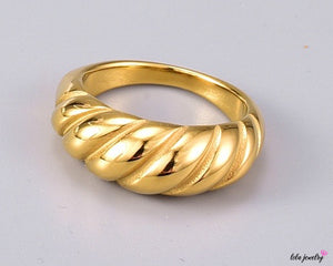 Croissant Ring