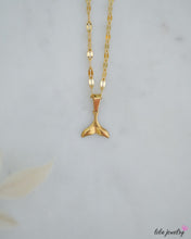 Load image into Gallery viewer, Tiny Fishtail Necklace