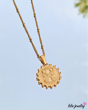 Load image into Gallery viewer, Arrows Coin Necklace