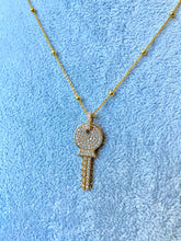 Cargar imagen en el visor de la galería, Key to My Heart Necklace