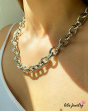 Load image into Gallery viewer, Dazzling Necklace