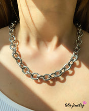 Load image into Gallery viewer, Dazzling Necklace