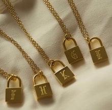 Cargar imagen en el visor de la galería, Love Lock Necklace